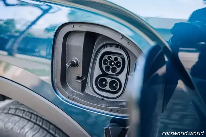 Revisión de Riddara RD6: ¿Cómo Está A la Altura la Primera Camioneta Eléctrica de Geely? | Carscoops